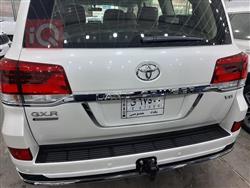 تۆیۆتا لاند کروزەر